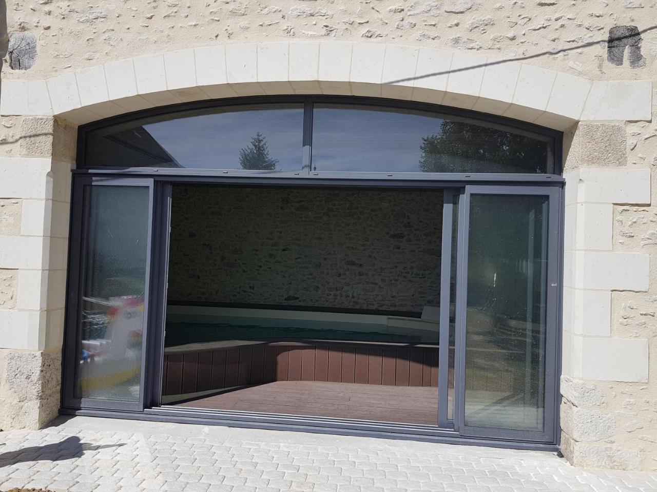 Le Clos De La Briollerie Hotel Tauxigny Luaran gambar